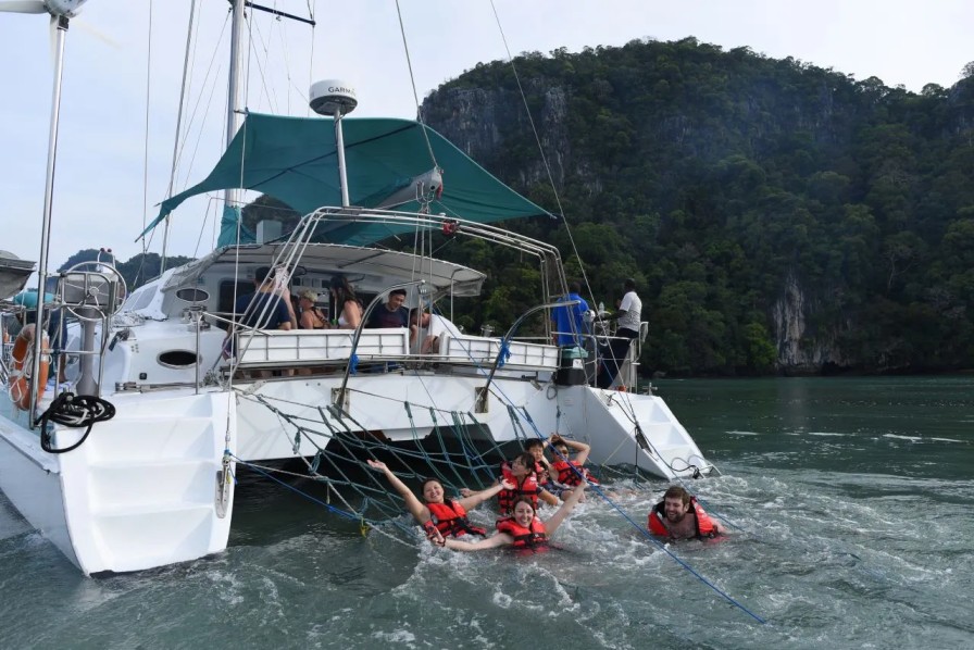 Crystal Yacht Sunset Dinner Cruise